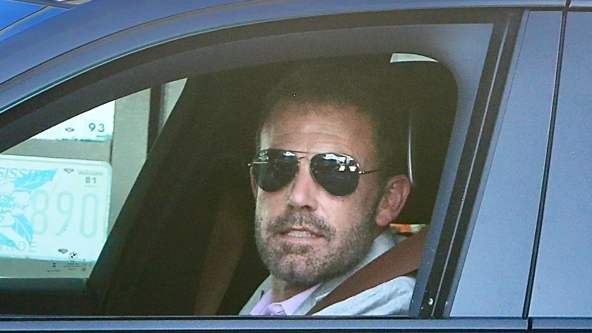 Ben Affleck Allegedly Thinks He ‘Deserves Every Dime’ From Jennifer Lopez in Divorce, Source Says