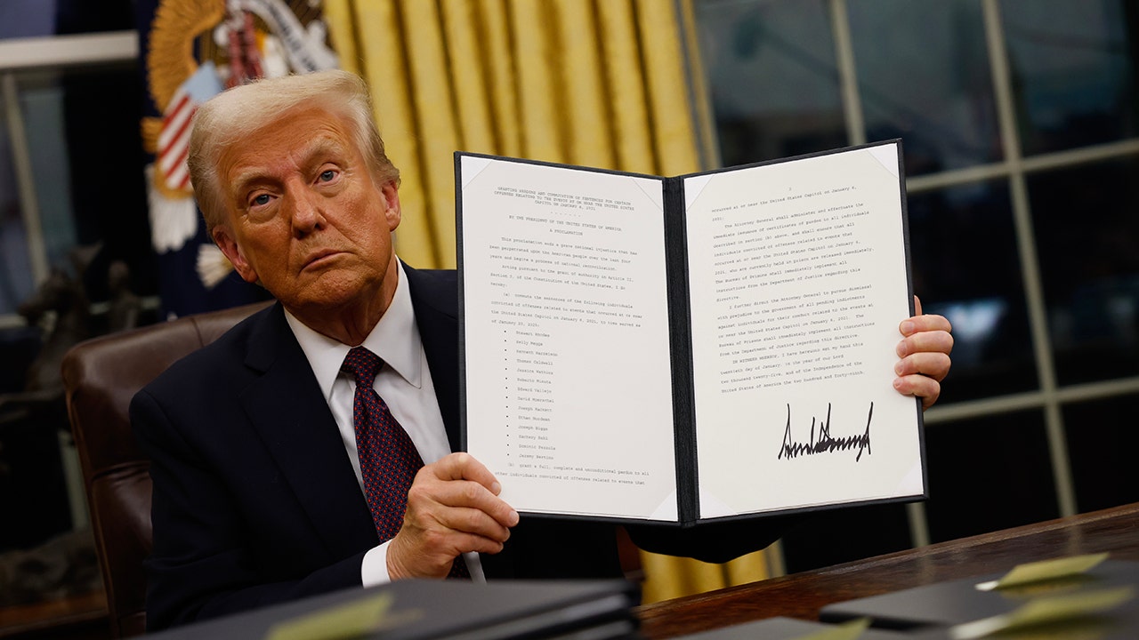 Trump to sign disaster relief EO putting states, localities in the driver’s seat of responding to catastrophes