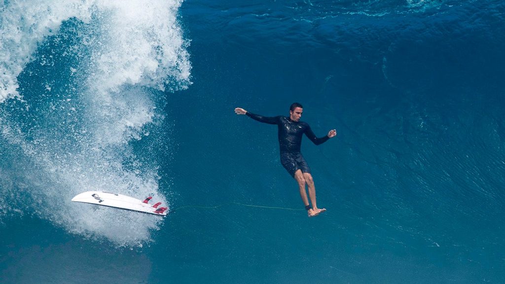 US pro surfer put in coma after accident in Hawaii