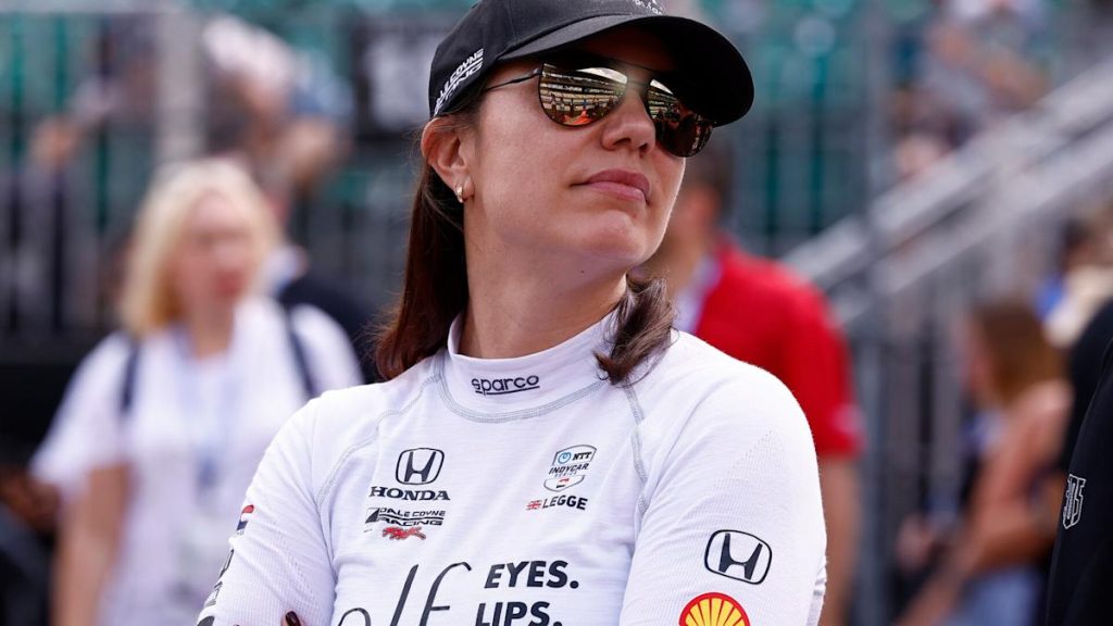 NASCAR teams pitch in to help Katherine Legge ahead of her Cup debut at Phoenix