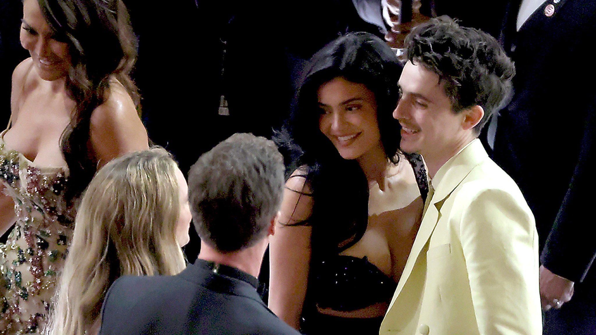 Kylie Jenner Kisses Timothée Chalamet at Academy Awards