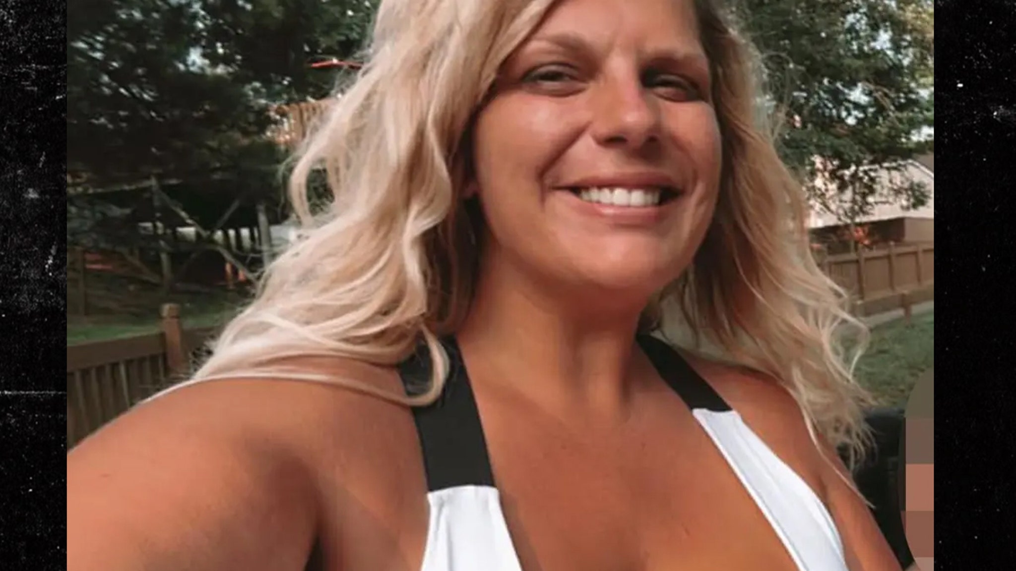 Husband of Teacher Accused of ‘Gangbang’ With Underage Students Files for Divorce