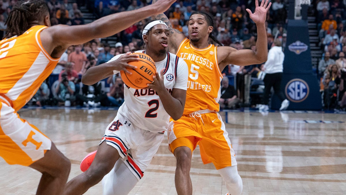Tigers revert to habits of year’s past, lose ugly in SEC Semi, 70-65