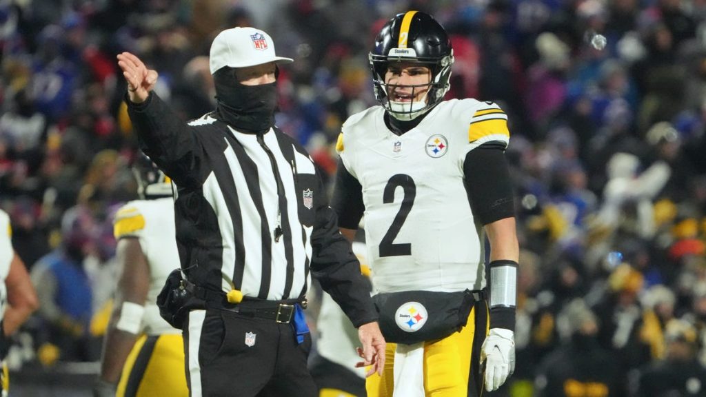If Aaron Rodgers retires, will Mason Rudolph cost Mike Tomlin his job?