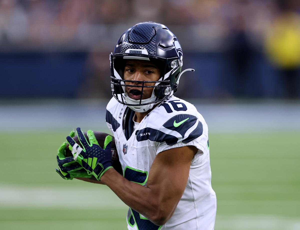 Seahawks release longtime WR Tyler Lockett after 10 seasons