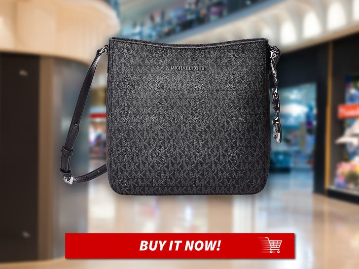 Michael-Kors-Jet-Set-Travel-Large-Messenger-Black-One-Size-MAIN