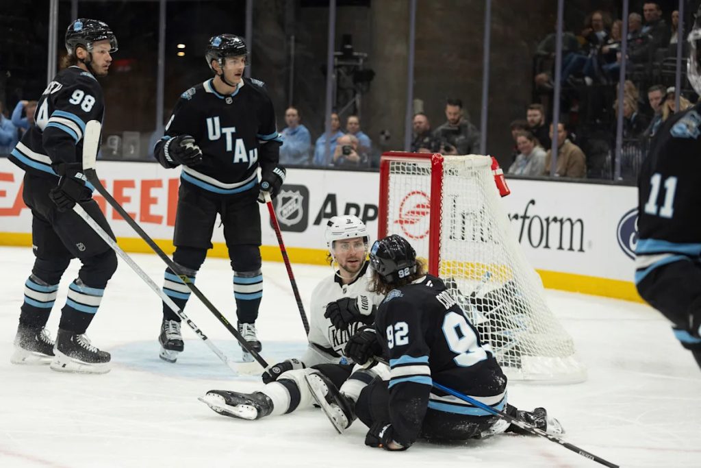 Fiala and Moore score in a 44-second span in 3rd in the Kings’ 4-2 win over Utah