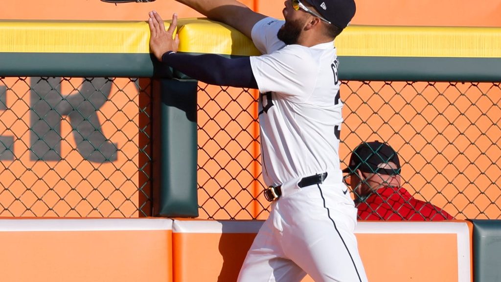 Hitters stumped in 2-0 loss to San Diego Padres