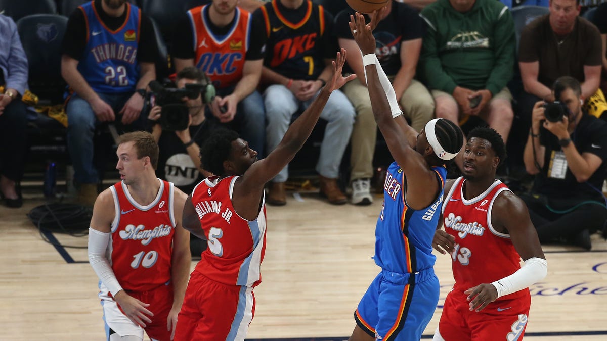 Thunder sweep Grizzlies with 117-115 Game 4 win