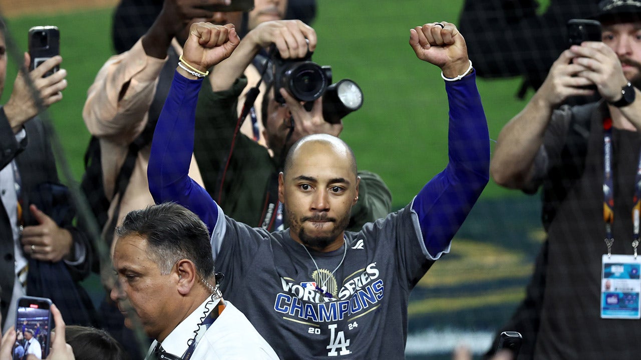 Mookie Betts makes decision on Trump visit for World Series celebration
