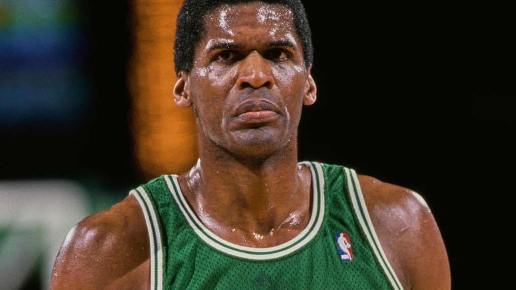 How did ex-Warriors big man Robert Parish join the Celtics?