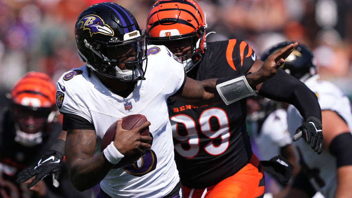 Thanksgiving, Christmas, Bengals, Colts, Titans