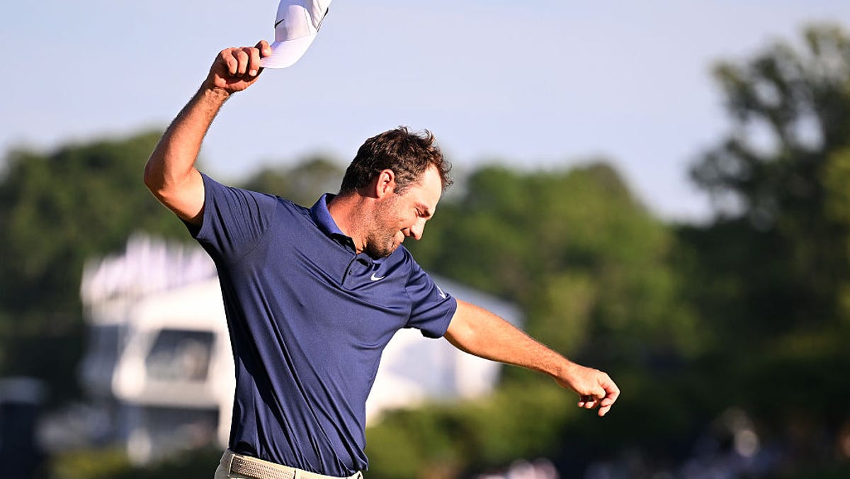Scottie Scheffler leads 15 of top 30 earners in Schwab field