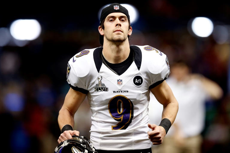 Ravens release Tucker amid sex allegations