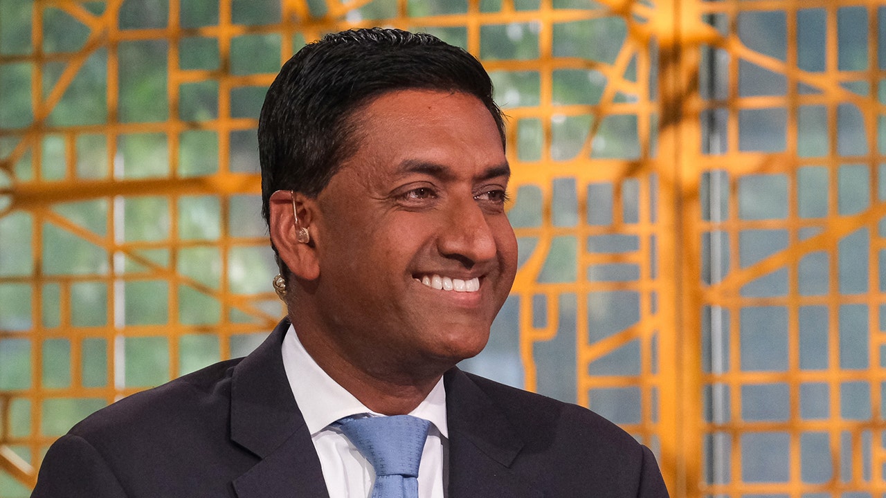 Khanna says it’s ‘obvious’ Biden ‘was not in a condition to run for reelection’