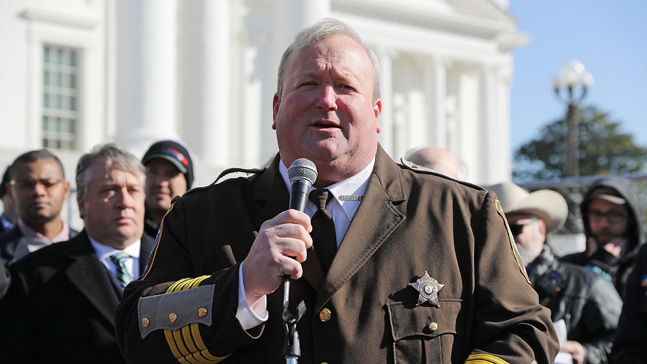 President Trump grants full pardon to former Virginia sheriff who sold deputy badges for bribes