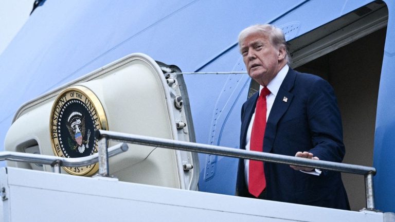1760941001_trump-air-force-one