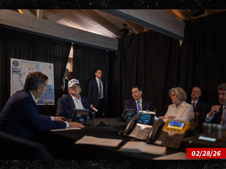 white house trump situation room x 24