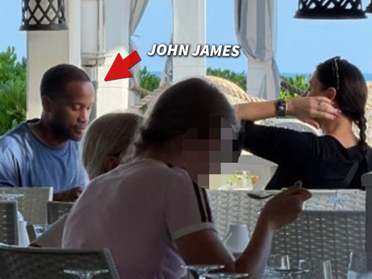 JOHN-JAMES-Instagram-@distill_social-3