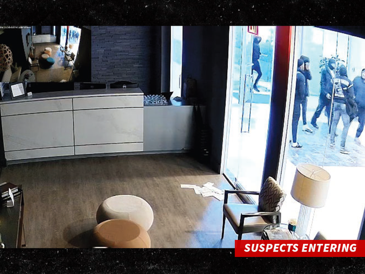 pooh shiesty Suspects Entering