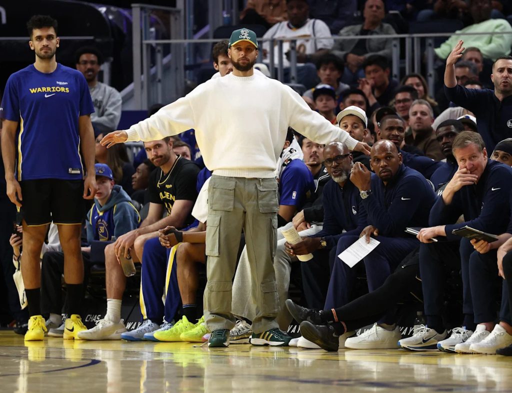 Warriors playoff scenarios: How likely is Golden State to make a run?
