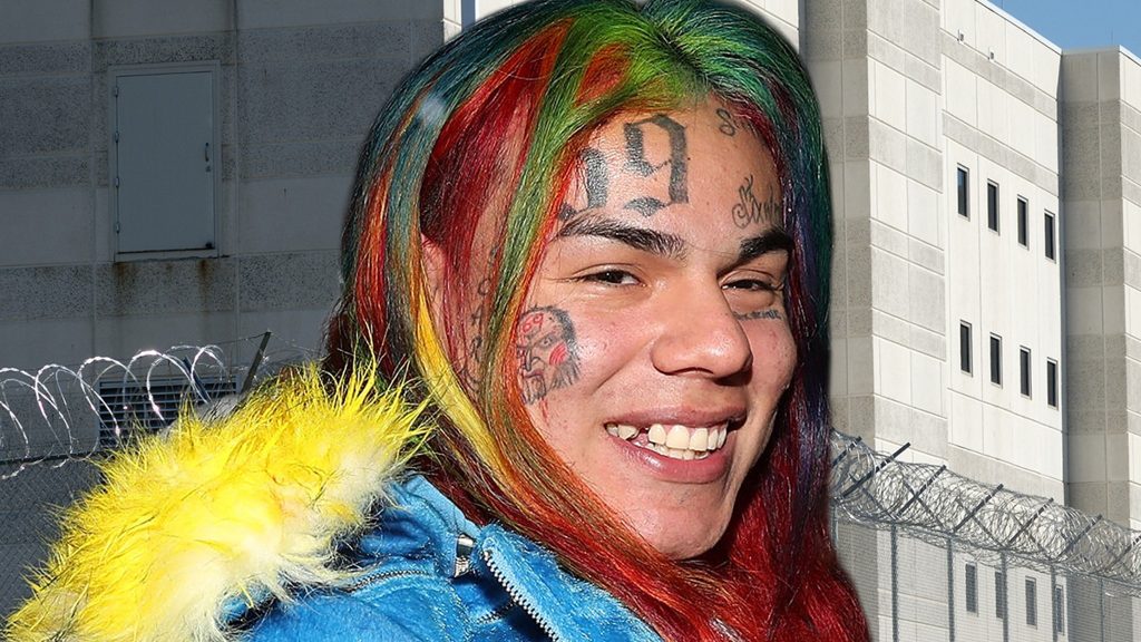 Tekashi 6ix9ine Gets Out of Federal Prison After 3-Month Stint, on Video