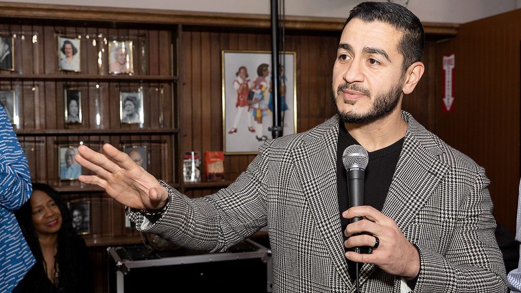 Michigan Senate candidate Abdul El-Sayed scrubbed defund police posts
