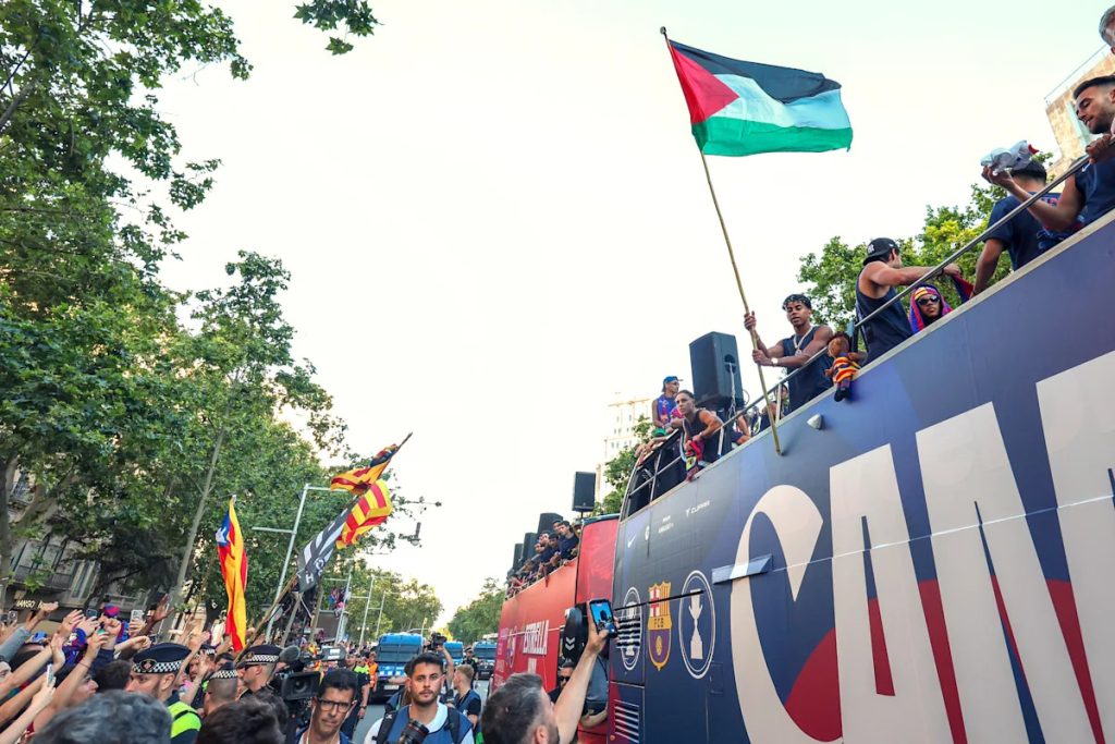 Israeli minister criticizes Barcelona star Lamine Yamal for waving Palestinian flag