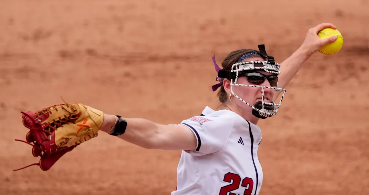 Alabama softball ace Jocelyn Briski outduels AUSL-bound Maya Johnson