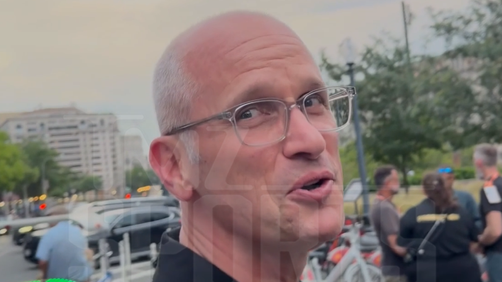 Dan Hurley Wants UConn vs. Duke At White House After UFC Freedom 250