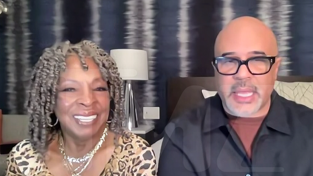 Martha Reeves Wants Harvey Levin to Perform Backup Vocals at Next Concert