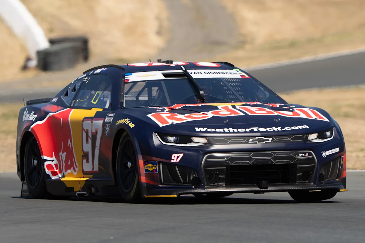 Shane van Gisbergen’s Chase odds take big hit after San Diego wreck