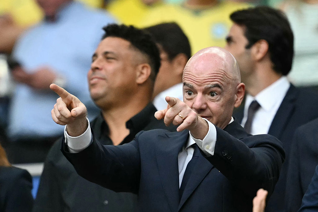 📸 Can he clone himself?! FIFA president at two matches at once?