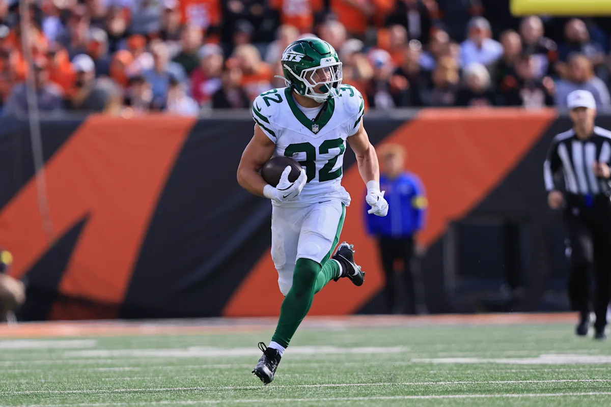 Is Jets WR Arian Smith already on thin ice?
