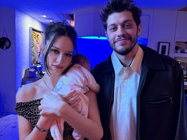 Pete Davidson And Elsie Hewitt Happier Times