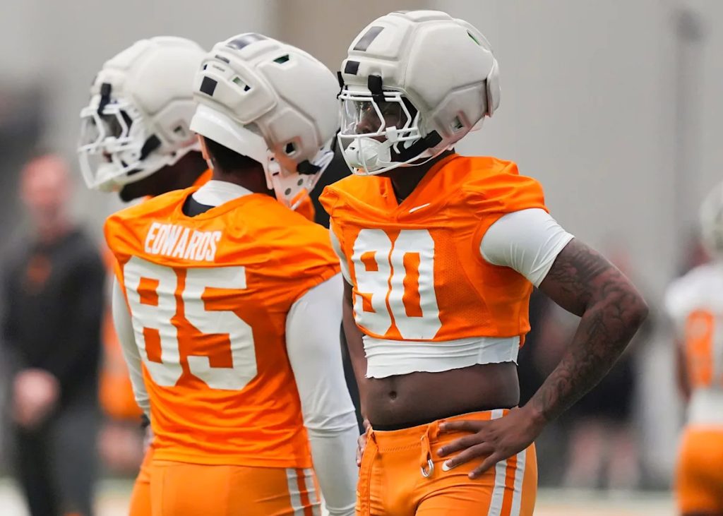 Chaz Coleman leaves Tennessee football after being medically disqualified
