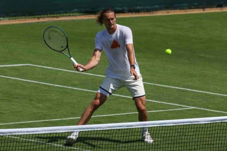 French Open champs head to Wimbledon wrestling with new-found status