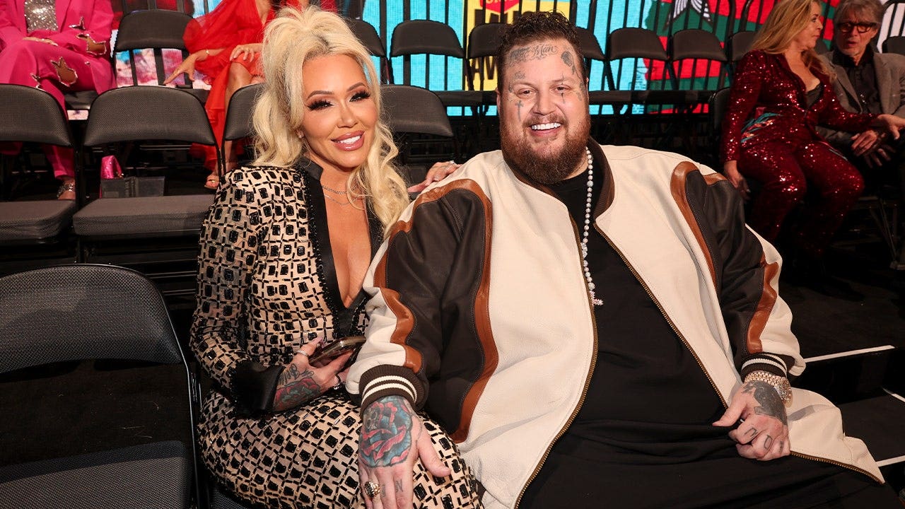 Bunnie Xo says she lost 20 lbs from heartbreak after Jelly Roll divorce