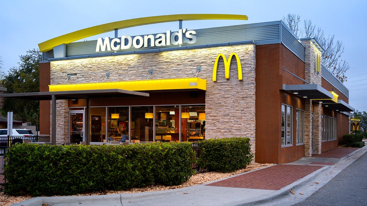 McDonald’s fried apple pie returns nationwide for a limited time in June