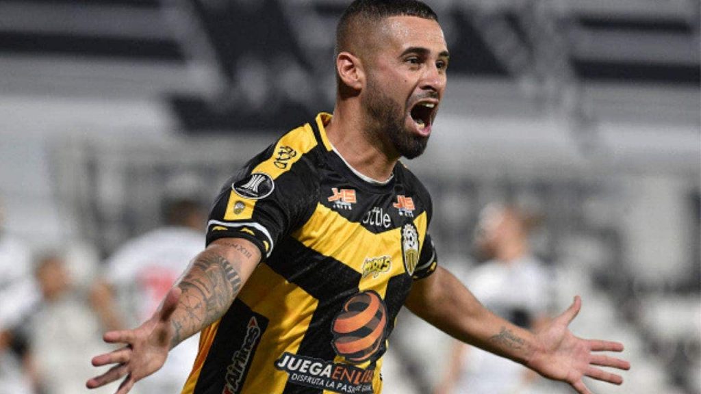 Argentine soccer player’s wife, children found dead in Venezuela quake