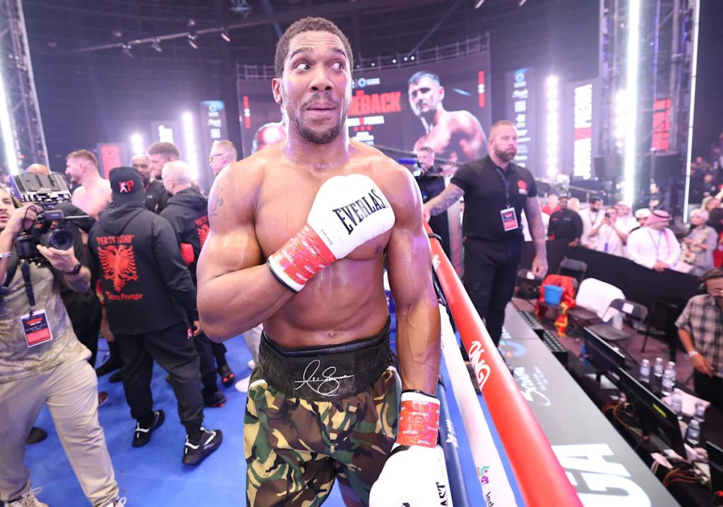 Boxing stock watch: July’s biggest winners and losers after a month of chaos and contradictions