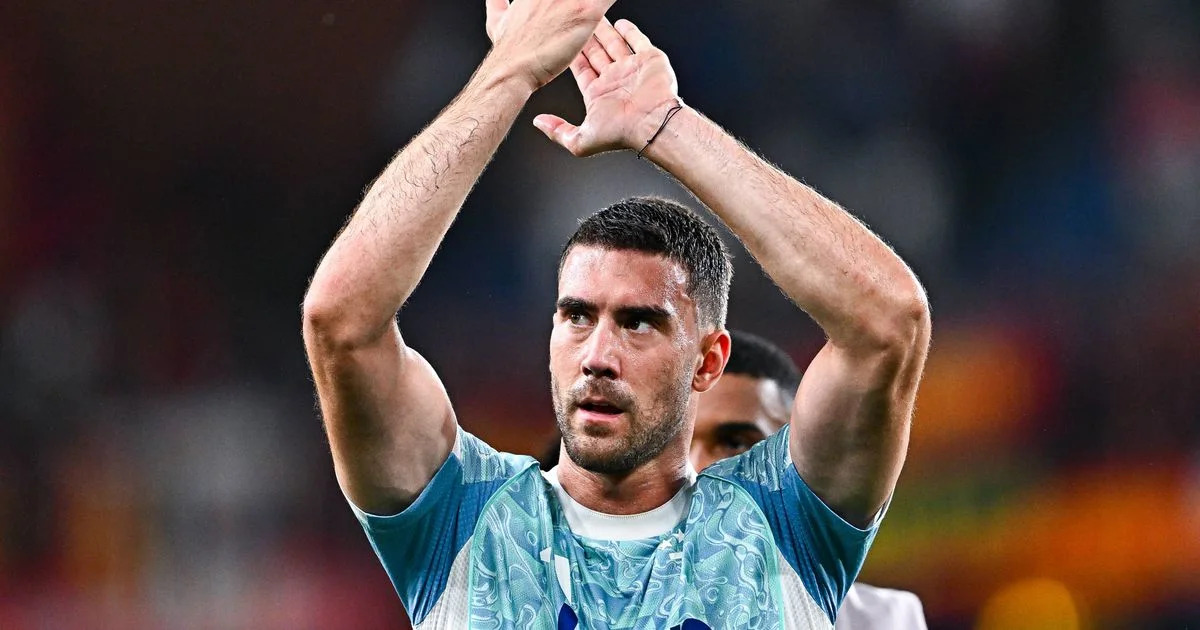 Transfer rumour roundup: Everton chase Delap revival; Vlahovic stalls for Barça dream