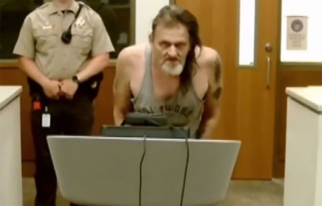 Padre de Arizona es detenido tras dejar a su hijo con discapacidad en una bañera durante semanas