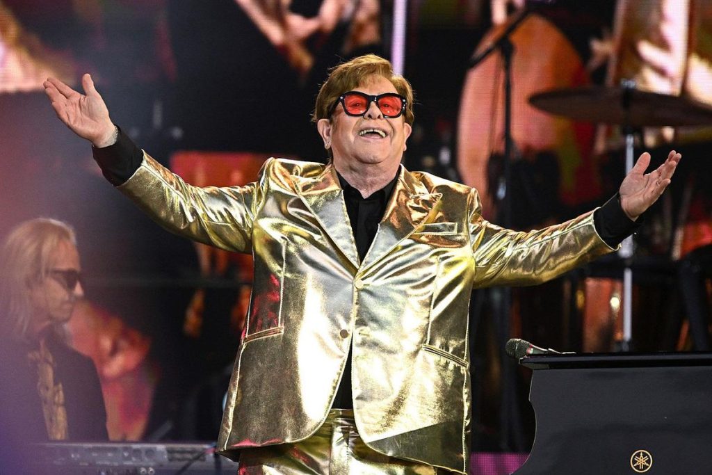 Elton John Planning Las Vegas Hologram Residency (Report)