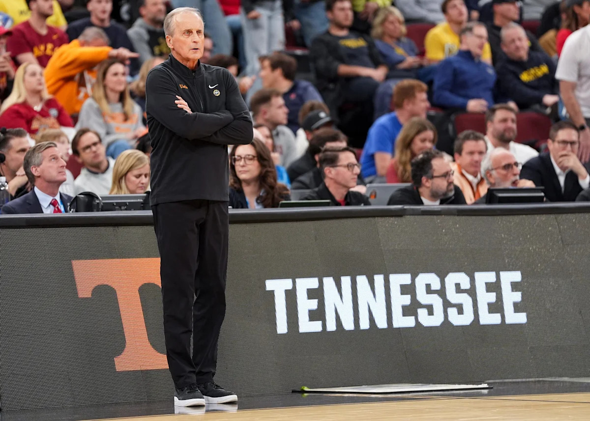 What Tennessee basketball fans can learn from Rick Barnes documentary