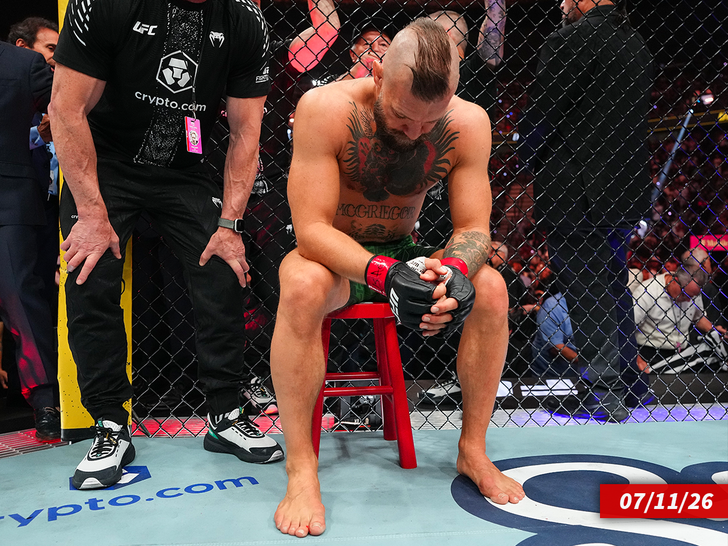 sub conor mcgregor injury getty 2
