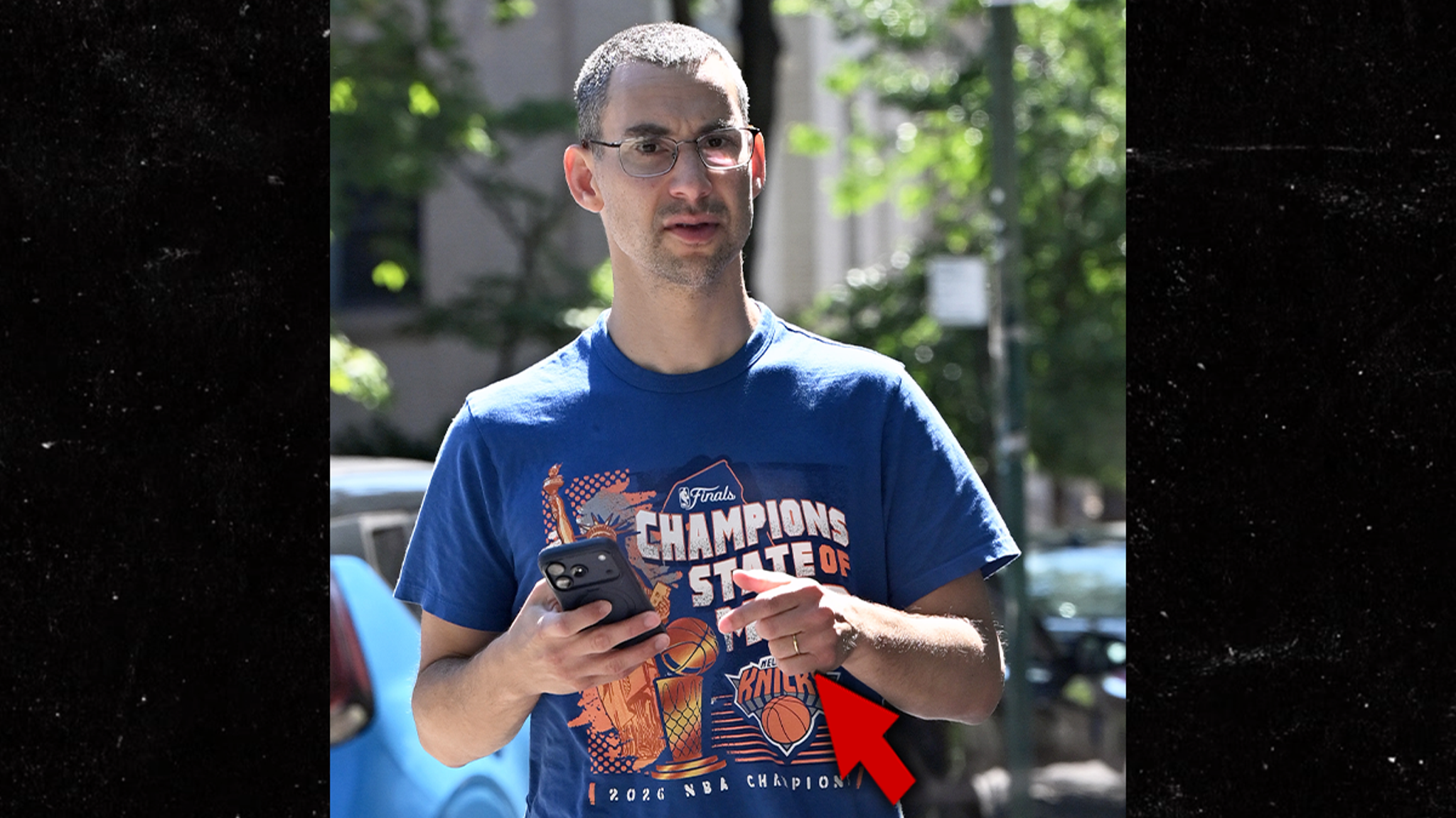 Jack Antonoff Still Wearing Wedding Ring Amid Margaret Qualley Split