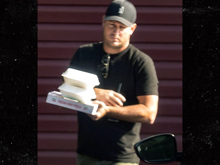 0818-Zach-Hickerson-Picks-Up-Pizza-Sub2