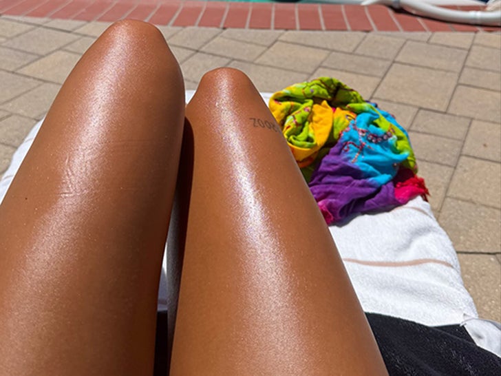 Celebrity Hot Dog Legs -- Guess Who!