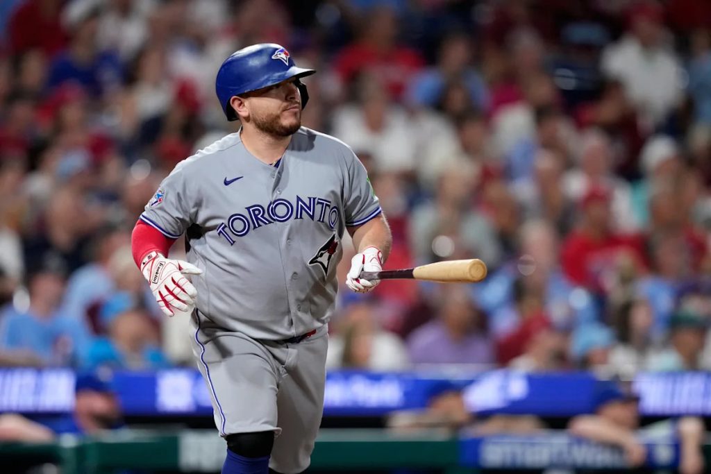 Tyler Rogers escapes 2 bases-loaded jams in the 9th to seal the Blue Jays’ 5-4 win over the Phillies
